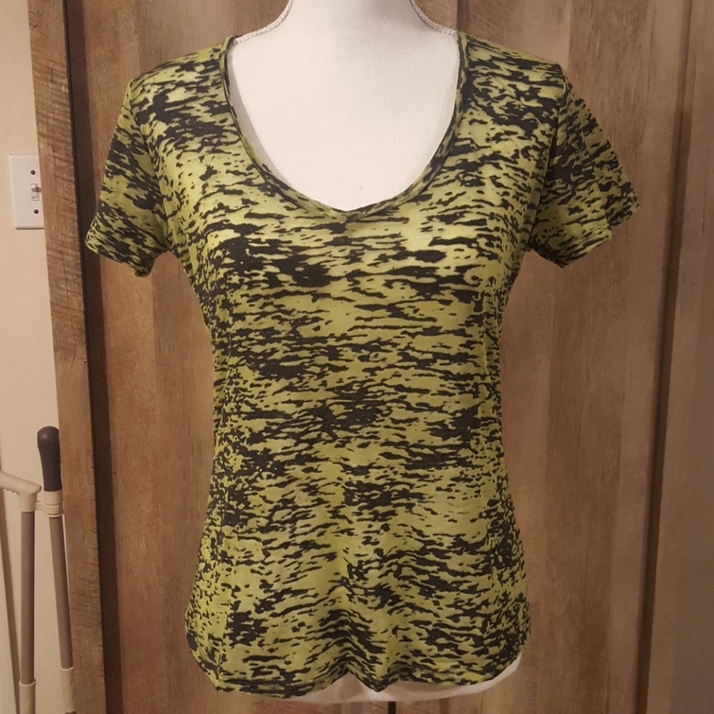 🔥Sheer V neck tee